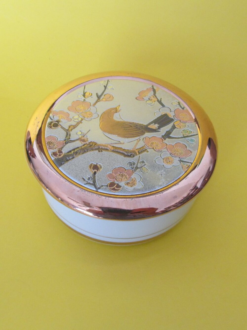 Vintage Art of Chokin round porcelain trinket box